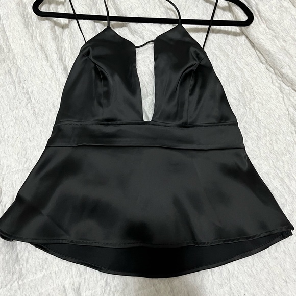 EXPRESS - OPEN BACK BLOUSE - Picture 2 of 2